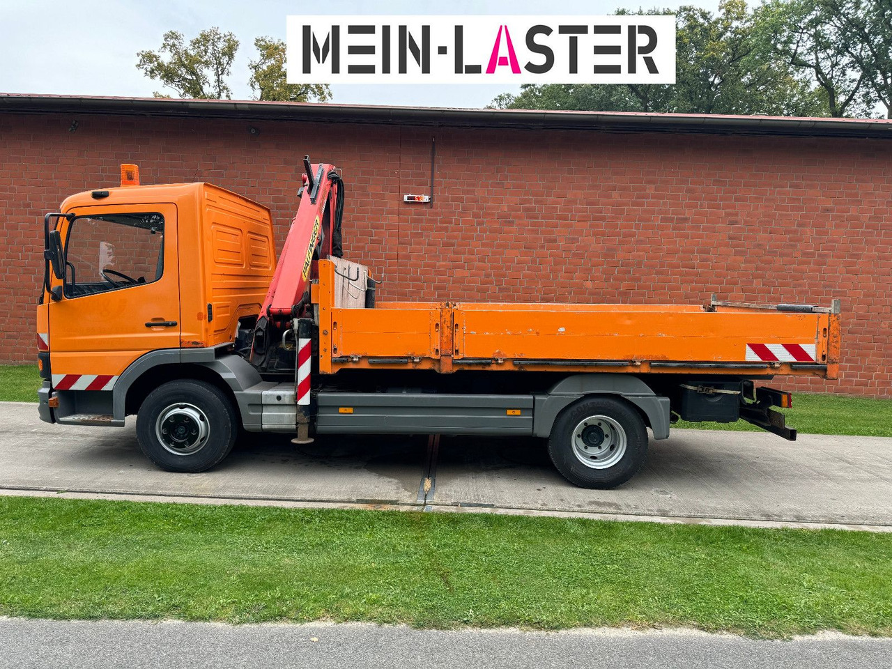 Mercedes-Benz 815 Pritsche Palfinger PK 7000 13 m Funk + AHK Mercedes-Benz 815 Pritsche Palfinger PK 7000 13 m Funk + AHK - Platós kisteherautó: 5 kép. Mercedes-Benz 815 Pritsche Palfinger PK 7000 13 m Funk + AHK Mercedes-Benz 815 Pritsche Palfinger PK 7000 13 m Funk + AHK - Platós kisteherautó: 5 kép.