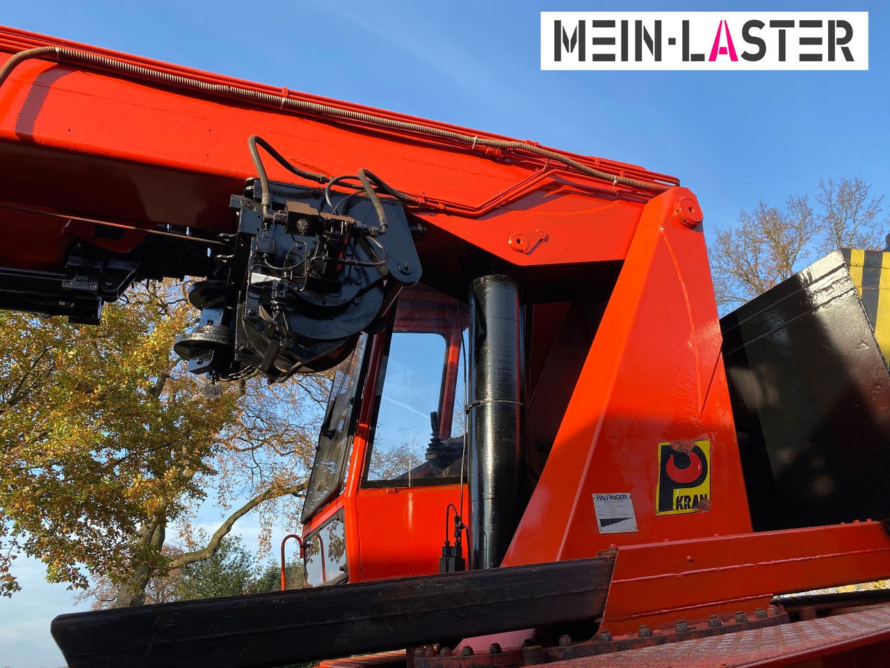 Mercedes-Benz Palfinger PK 680 TK 26,7 m-max.2.410 kg -Funk FB - Darus autó: 4 kép. Mercedes-Benz Palfinger PK 680 TK 26,7 m-max.2.410 kg -Funk FB - Darus autó: 4 kép.