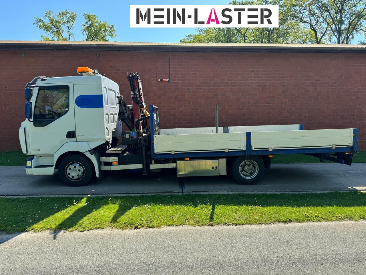 Renault Midlum 220 HMF 683 K4 15m-400 Kg Funk Seilwinde - Darus autó: 5 kép. Renault Midlum 220 HMF 683 K4 15m-400 Kg Funk Seilwinde - Darus autó: 5 kép.