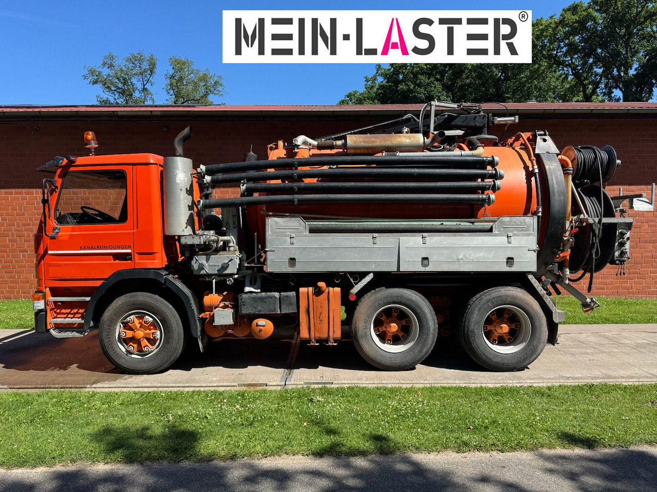 Scania 112 6x4 Saug Spül Kombi Kaiser Top Zustand 6x4 - Szippantós autó: 4 kép. Scania 112 6x4 Saug Spül Kombi Kaiser Top Zustand 6x4 - Szippantós autó: 4 kép.