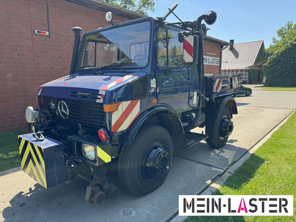 Mercedes-Benz U 1600 Zweiweg ZW 100 AHK 600t nur 14.084 km - Teherautó: 2 kép. Mercedes-Benz U 1600 Zweiweg ZW 100 AHK 600t nur 14.084 km - Teherautó: 2 kép.