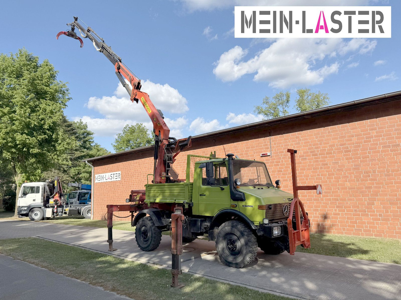 Unimog U 1650 PK 10500 Kran 15 m max. 3,9 t Seilwinde lízing Unimog U 1650 PK 10500 Kran 15 m max. 3,9 t Seilwinde: 16 kép.