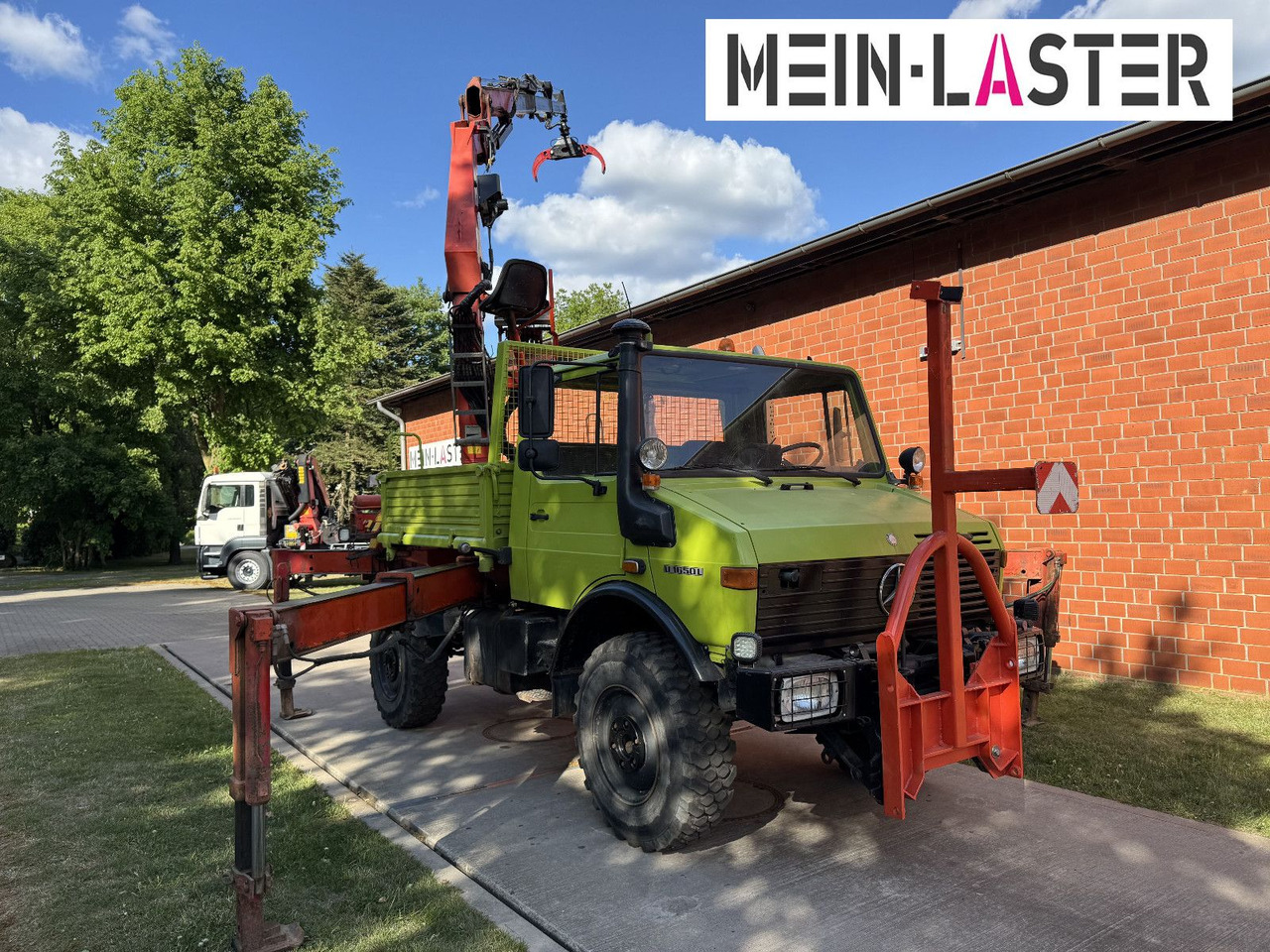 Unimog U 1650 PK 10500 Kran 15 m max. 3,9 t Seilwinde lízing Unimog U 1650 PK 10500 Kran 15 m max. 3,9 t Seilwinde: 20 kép.