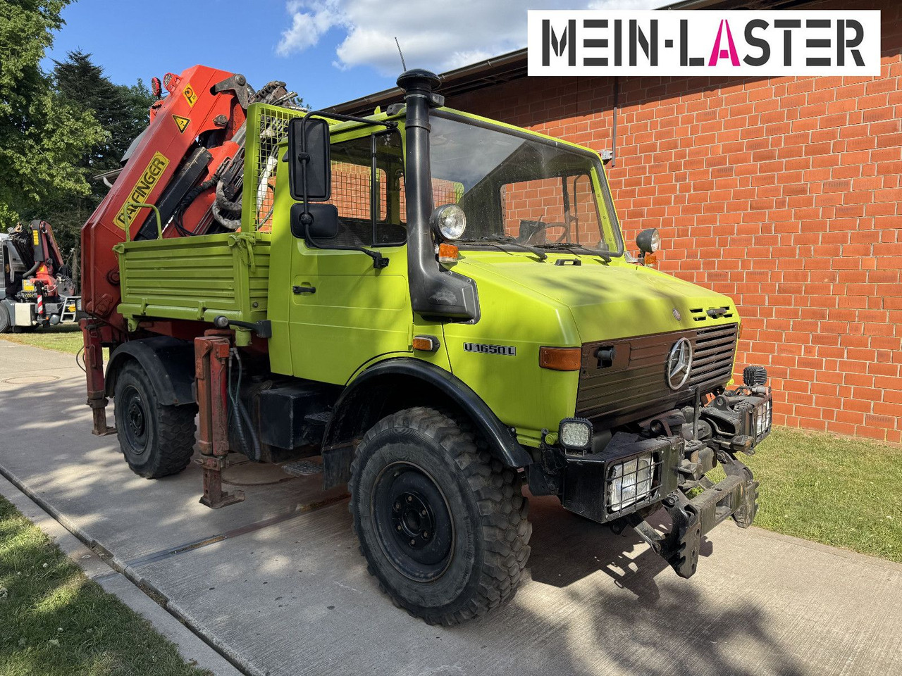Unimog U 1650 PK 10500 Kran 15 m max. 3,9 t Seilwinde - Darus autó: 3 kép. Unimog U 1650 PK 10500 Kran 15 m max. 3,9 t Seilwinde - Darus autó: 3 kép.
