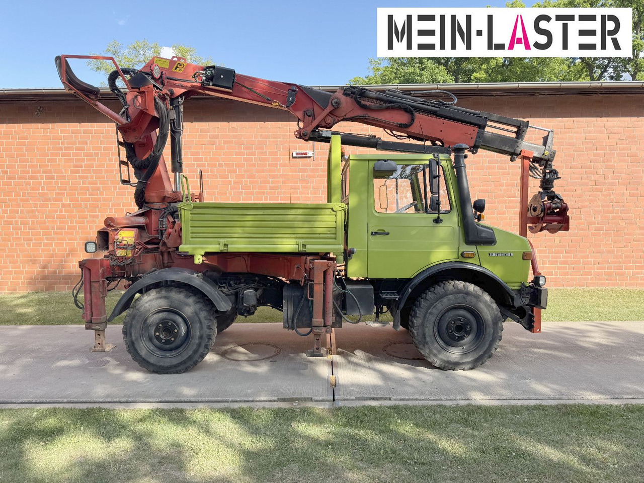 Unimog U 1650 PK 10500 Kran 15 m max. 3,9 t Seilwinde lízing Unimog U 1650 PK 10500 Kran 15 m max. 3,9 t Seilwinde: 6 kép.