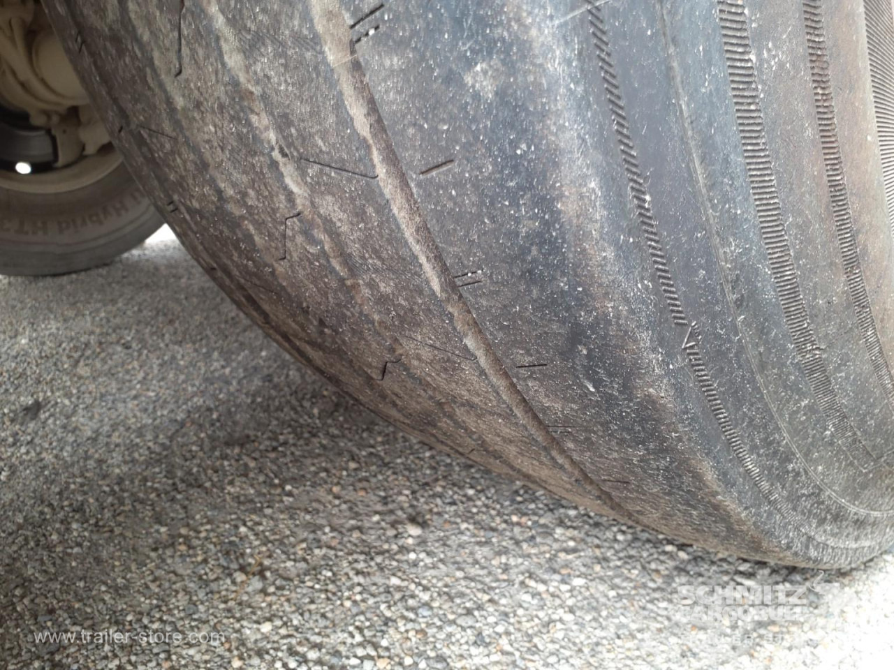 SCHMITZ Tipper Steel half pipe body 26m³ - Félpótkocsi billenőplatós: 5 kép. SCHMITZ Tipper Steel half pipe body 26m³ - Félpótkocsi billenőplatós: 5 kép.