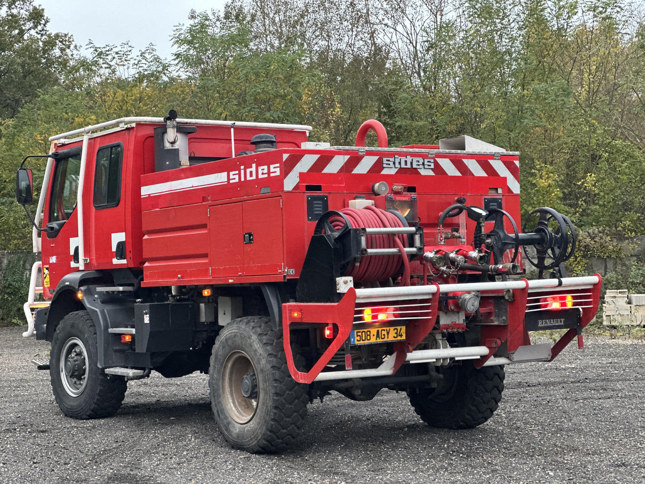 RENAULT Midlum 220 4x4 - Tűzoltóautó: 4 kép. RENAULT Midlum 220 4x4 - Tűzoltóautó: 4 kép.