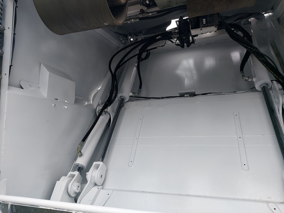 Szemetesautó IVECO Eurocargo Garbage truck FAUN: 10 kép. Szemetesautó IVECO Eurocargo Garbage truck FAUN: 10 kép.