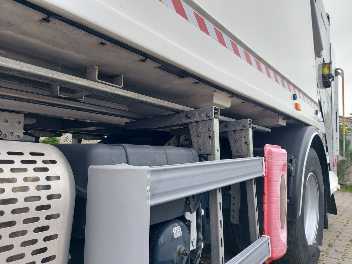 Szemetesautó IVECO Eurocargo Garbage truck FAUN: 25 kép. Szemetesautó IVECO Eurocargo Garbage truck FAUN: 25 kép.