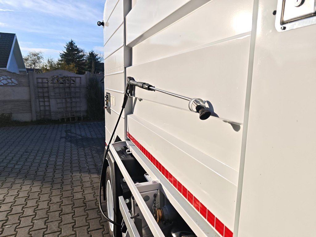 Szemetesautó Isuzu Small CONTAINER WASHER Containerreiniger - FARID: 41 kép.