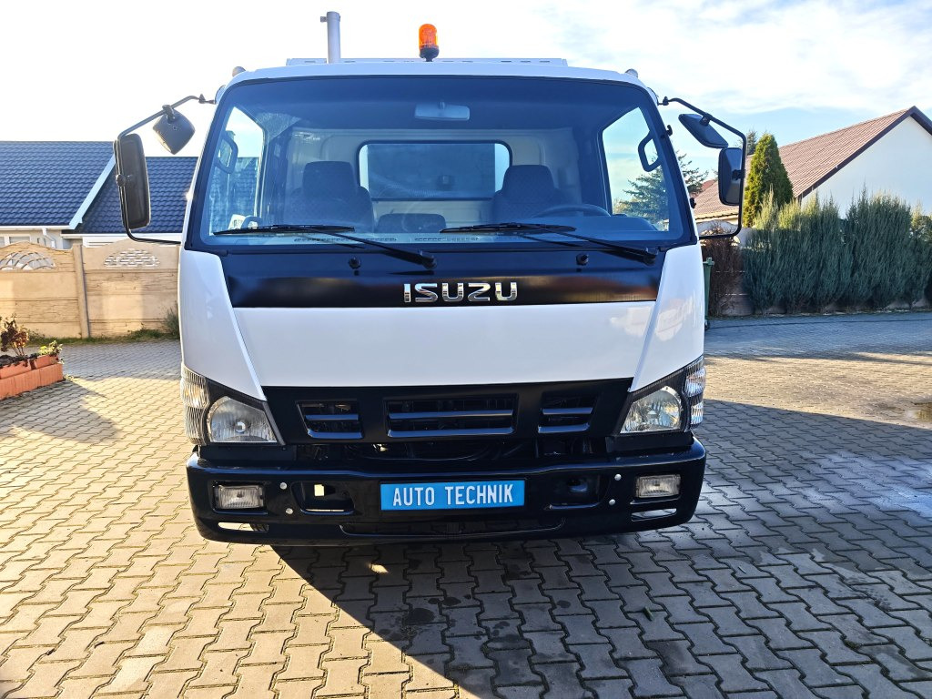 Szemetesautó Isuzu Small CONTAINER WASHER Containerreiniger - FARID: 16 kép.