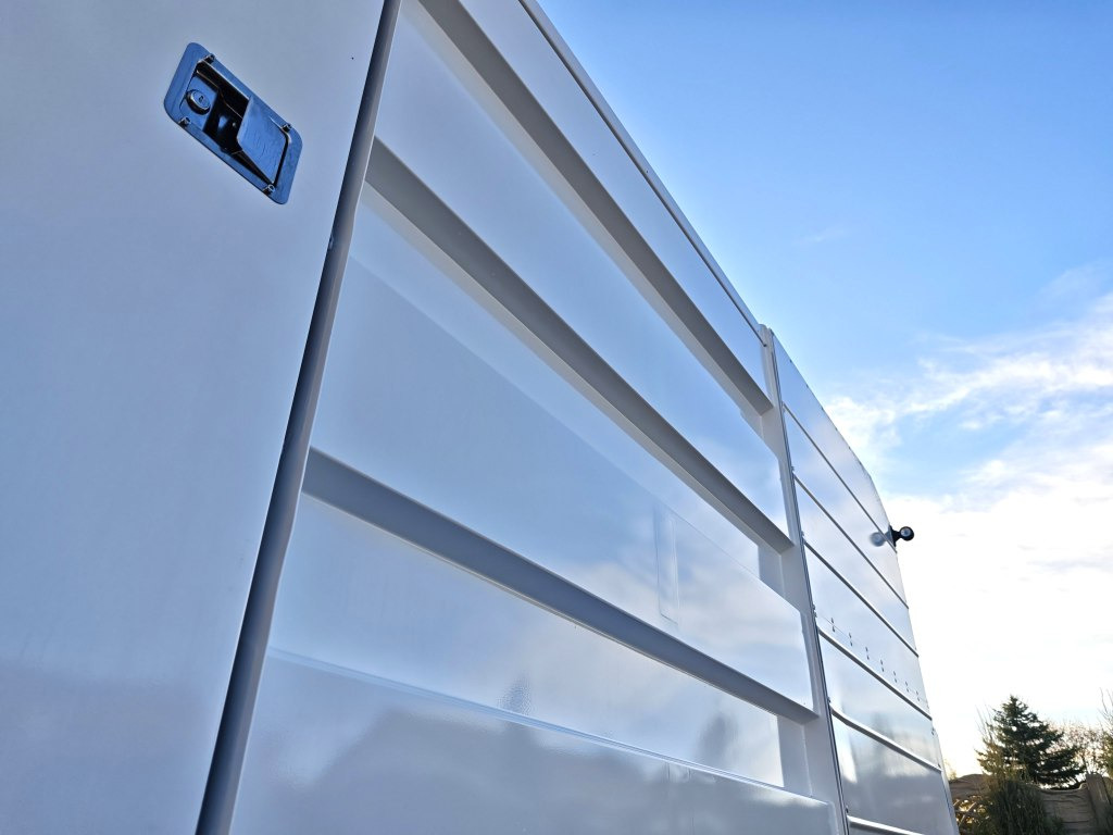 Szemetesautó Isuzu Small CONTAINER WASHER Containerreiniger - FARID: 18 kép.