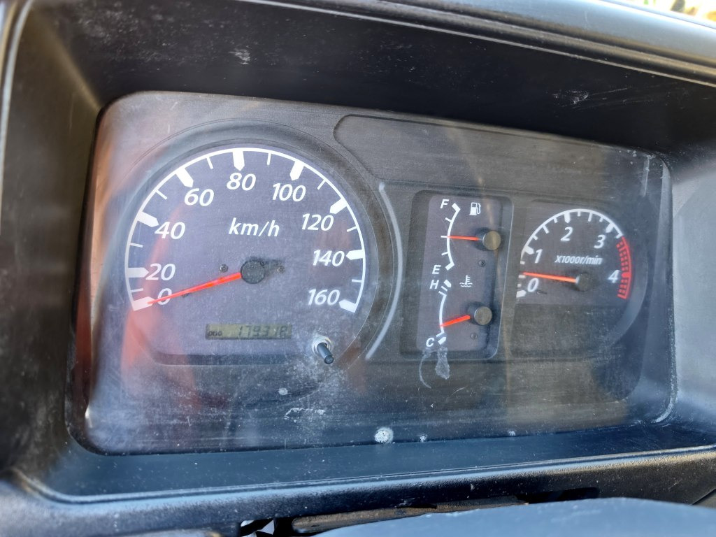 Szemetesautó Isuzu Small CONTAINER WASHER Containerreiniger - FARID: 50 kép.