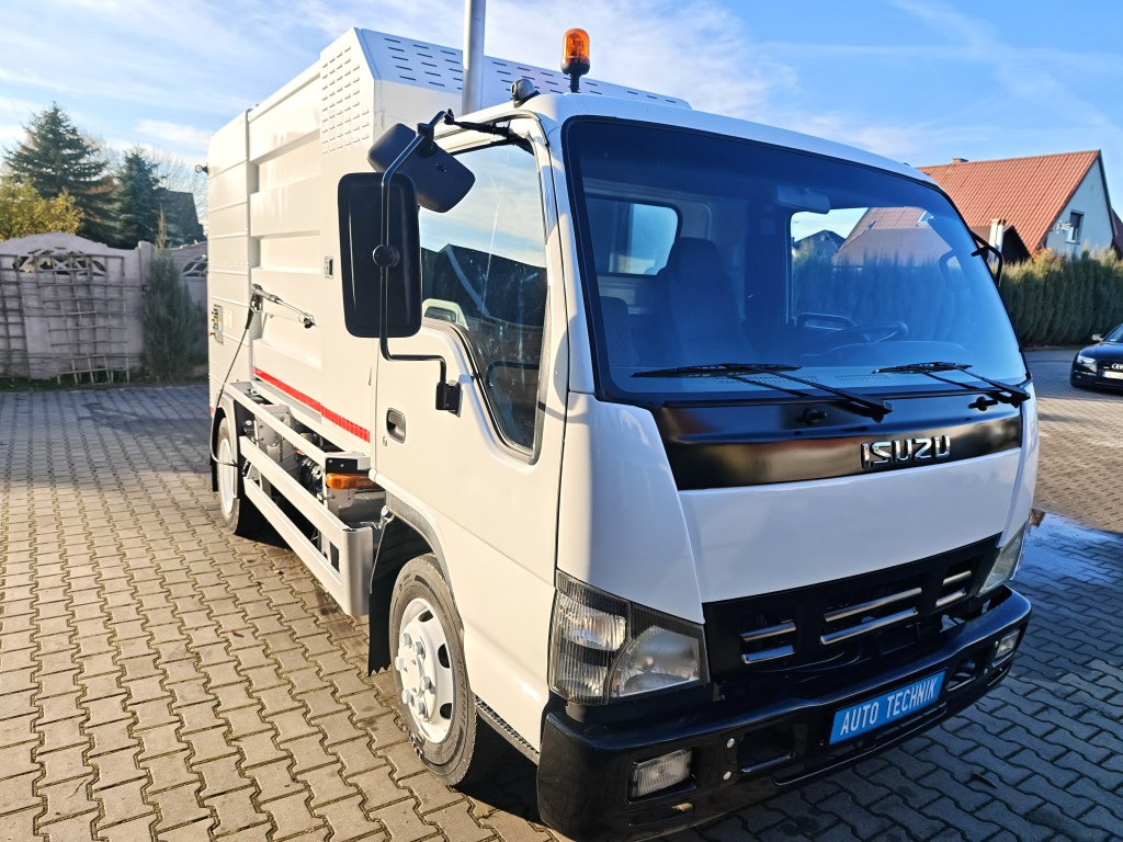 Szemetesautó Isuzu Small CONTAINER WASHER Containerreiniger - FARID: 43 kép.