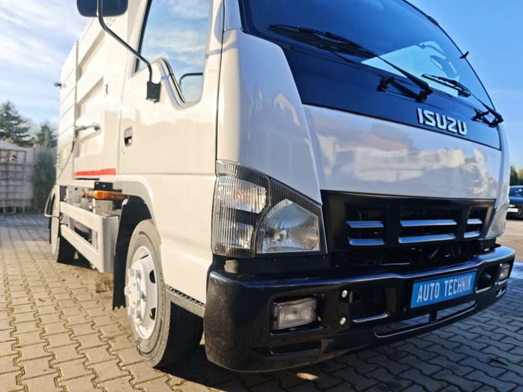 Szemetesautó Isuzu Small CONTAINER WASHER Containerreiniger - FARID: 44 kép.