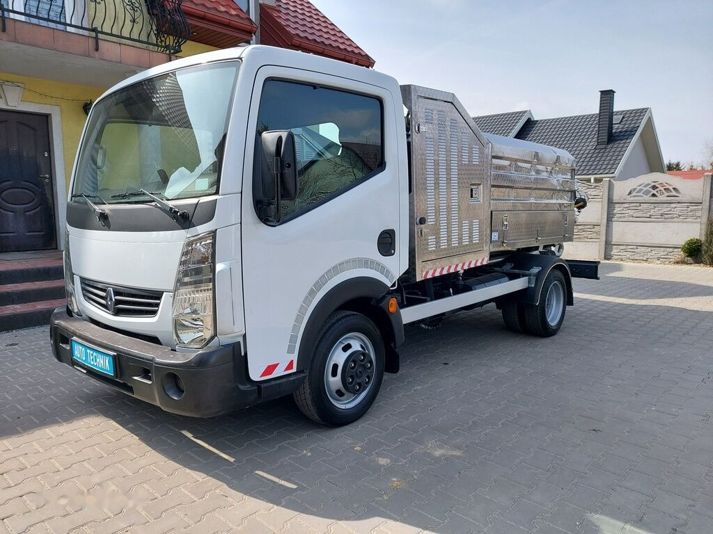 Renault Maxity Cappellotto INOX Low garage hydro combi - Szippantós autó: 3 kép. Renault Maxity Cappellotto INOX Low garage hydro combi - Szippantós autó: 3 kép.