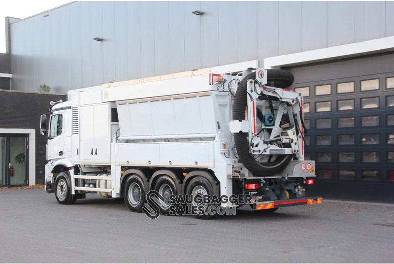 Mercedes-Benz Arocs 3251 RSP Saugbagger 2023 - Szippantós autó: 3 kép. Mercedes-Benz Arocs 3251 RSP Saugbagger 2023 - Szippantós autó: 3 kép.