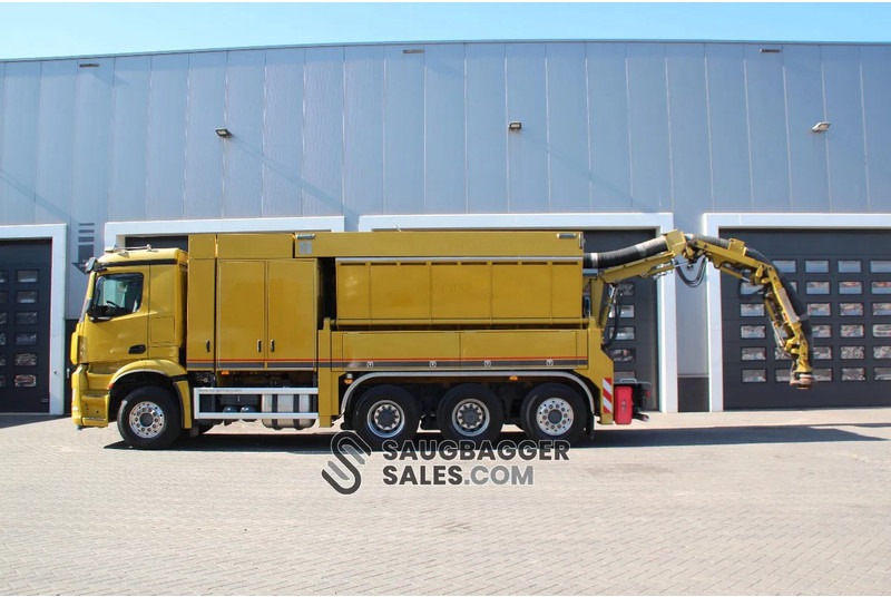 Mercedes-Benz RSP ESE 6 RD 8000 Suction Excavator - Szippantós autó: 5 kép. Mercedes-Benz RSP ESE 6 RD 8000 Suction Excavator - Szippantós autó: 5 kép.