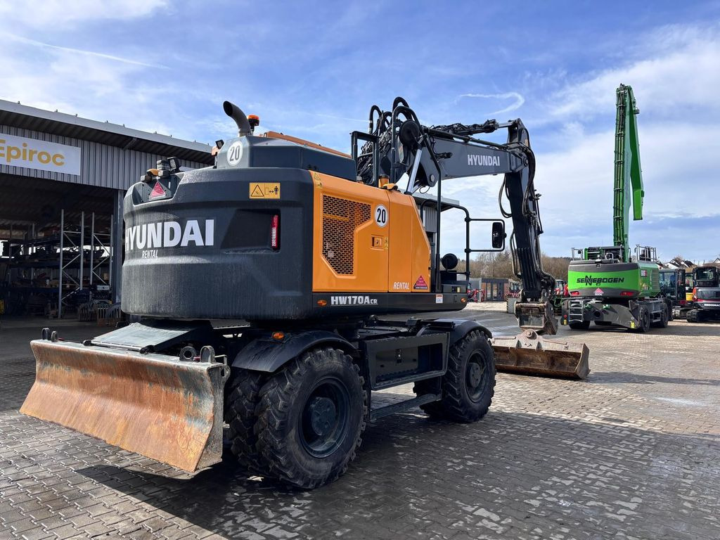 Hyundai HW170ACR Hyundai HW170ACR - Gumikerekes kotró: 4 kép. Hyundai HW170ACR Hyundai HW170ACR - Gumikerekes kotró: 4 kép.