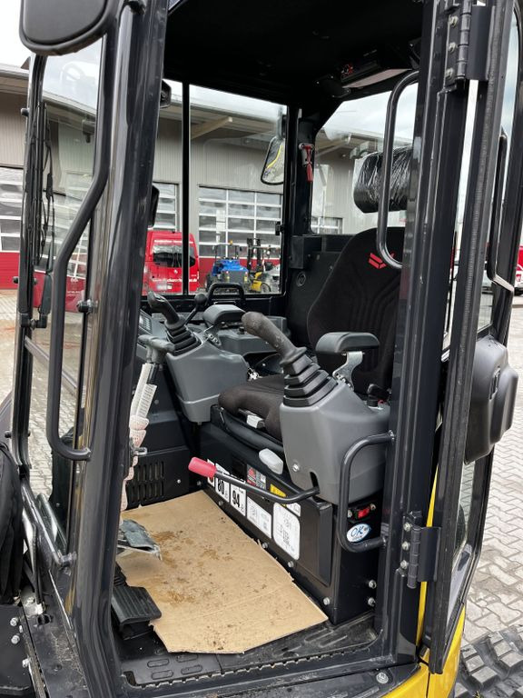 Yanmar VIO 57-6B - Minikotró: 5 kép. Yanmar VIO 57-6B - Minikotró: 5 kép.