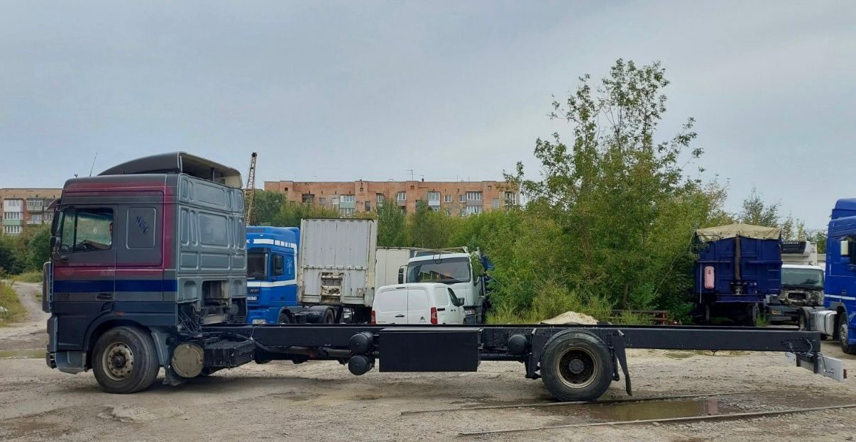 DAF 95XF380 - Alvaz teherautó: 3 kép. DAF 95XF380 - Alvaz teherautó: 3 kép.