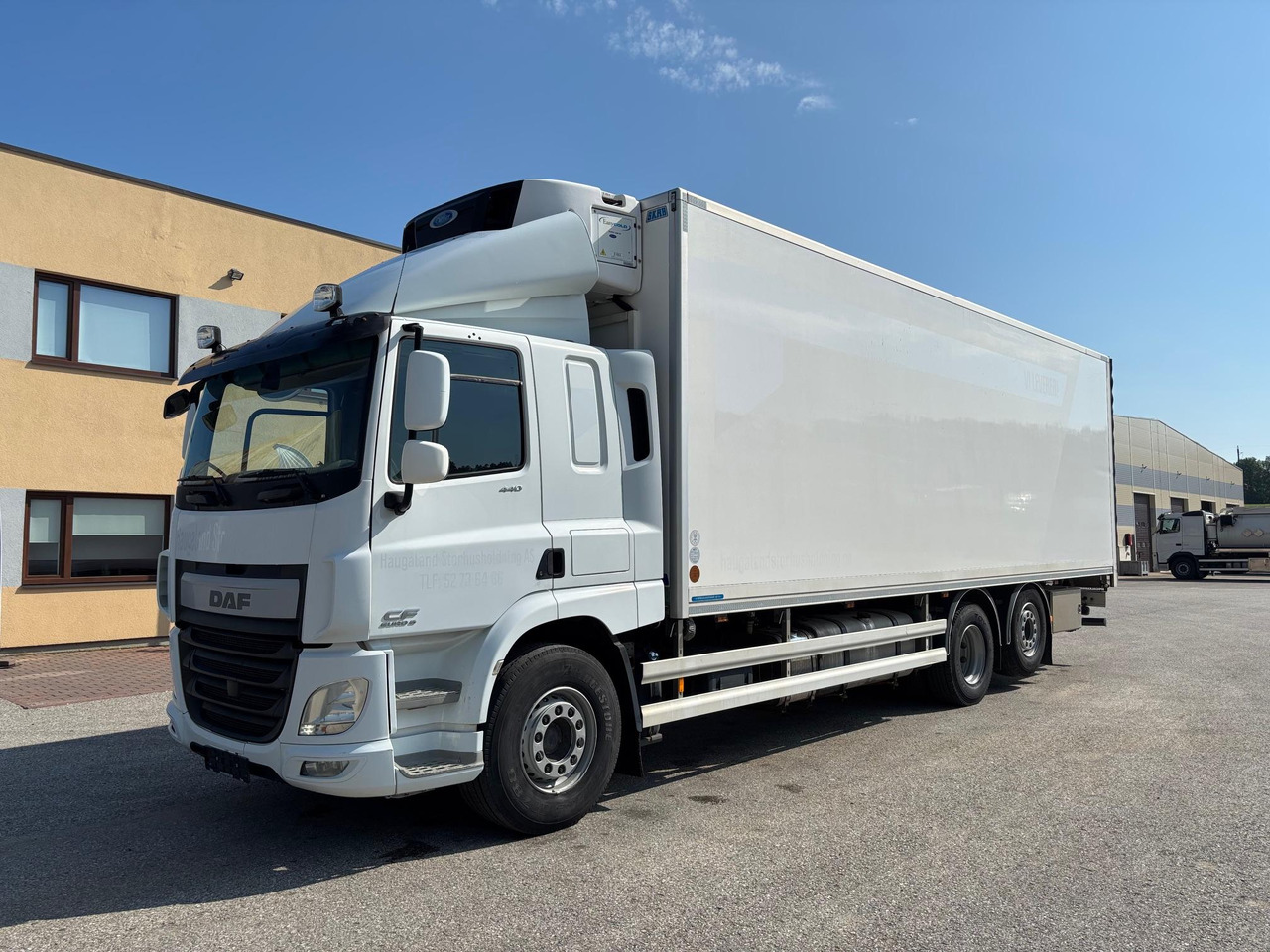 DAF CF440 - Hűtős teherautó: 3 kép. DAF CF440 - Hűtős teherautó: 3 kép.