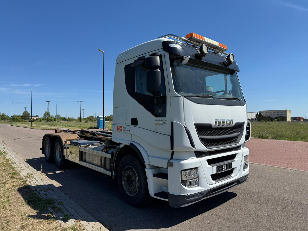 IVECO STRALIS 560 - Horgos rakodó teherautó, Darus autó: 1 kép. IVECO STRALIS 560 - Horgos rakodó teherautó, Darus autó: 1 kép.