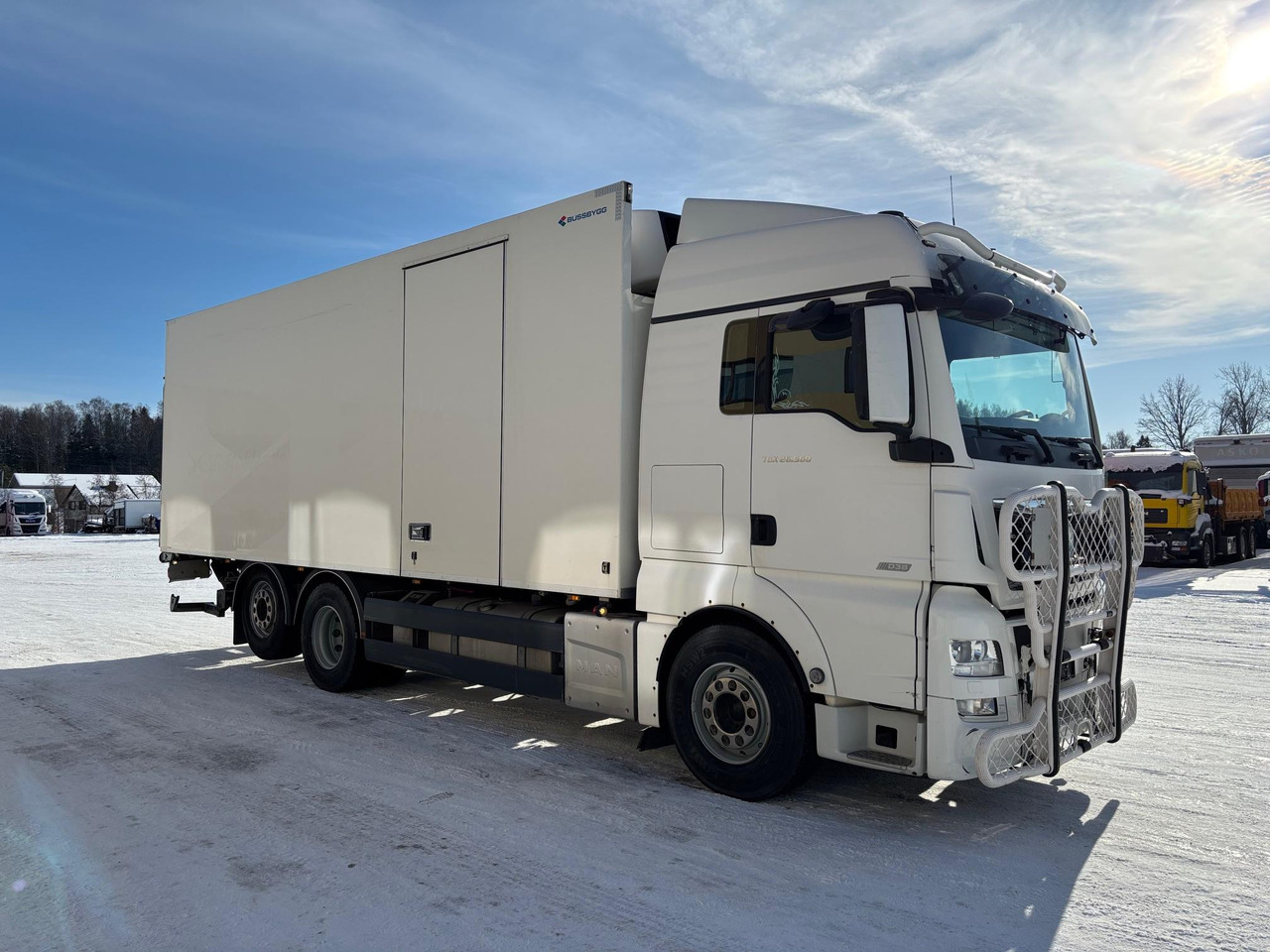 MAN TGX 26.560 - Hűtős teherautó: 1 kép. MAN TGX 26.560 - Hűtős teherautó: 1 kép.