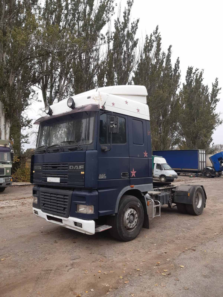 DAF 95XF380 - Nyergesvontató: 3 kép. DAF 95XF380 - Nyergesvontató: 3 kép.