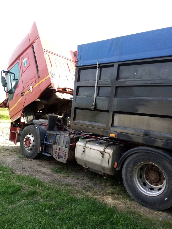 Nyergesvontató IVECO Eurostar 430: 14 kép.