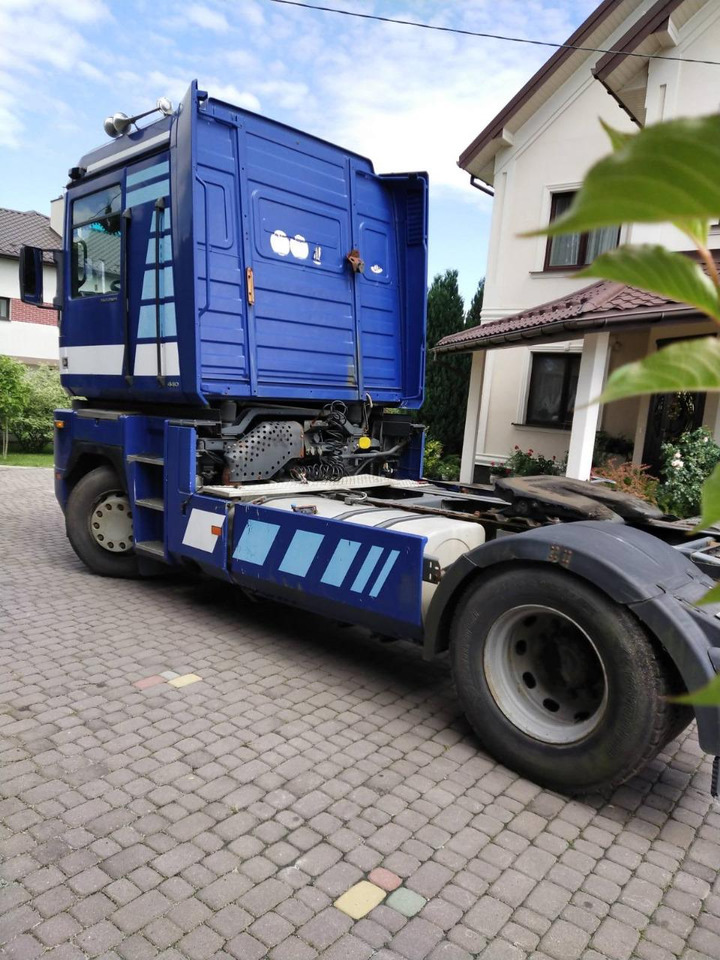 Nyergesvontató RENAULT Magnum 440: 6 kép.