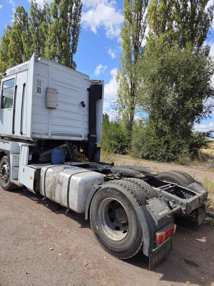 RENAULT Magnum 480 - Nyergesvontató: 5 kép. RENAULT Magnum 480 - Nyergesvontató: 5 kép.