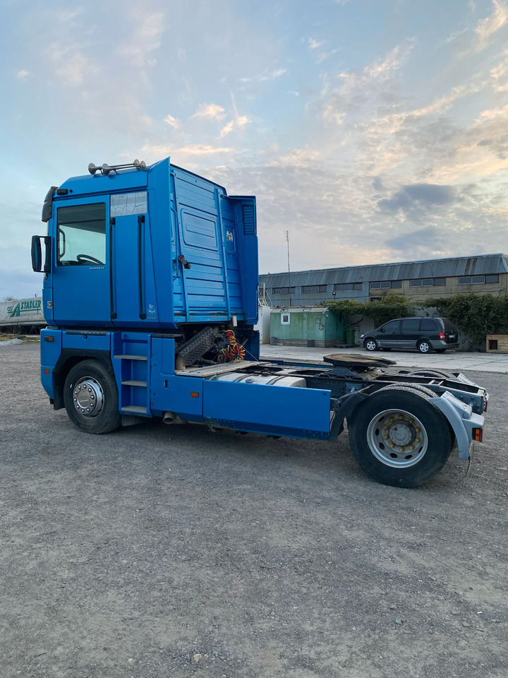 RENAULT Magnum 480 | ID1642S - Nyergesvontató: 3 kép. RENAULT Magnum 480 | ID1642S - Nyergesvontató: 3 kép.