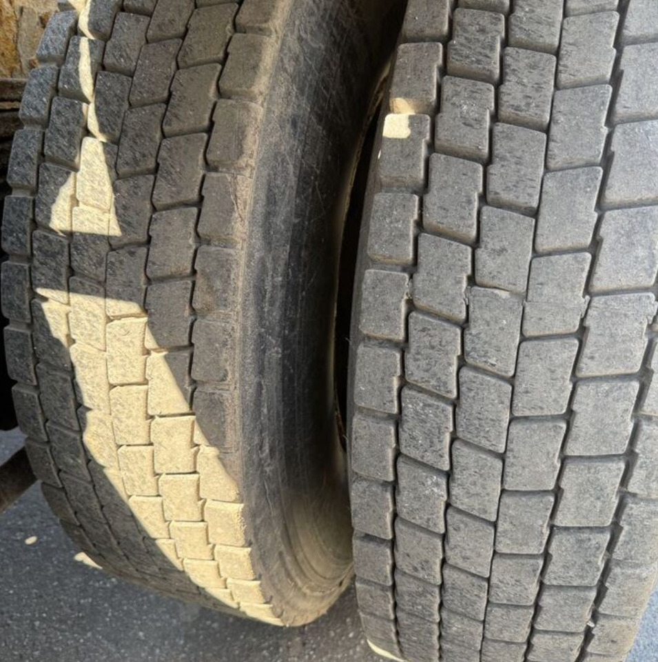 SCANIA 164 - Nyergesvontató: 5 kép. SCANIA 164 - Nyergesvontató: 5 kép.