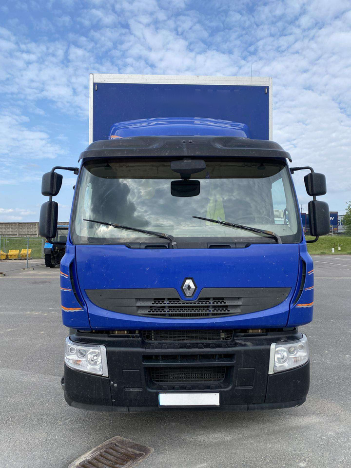 RENAULT Premium 320 - Dobozos felépítményű teherautó: 3 kép. RENAULT Premium 320 - Dobozos felépítményű teherautó: 3 kép.
