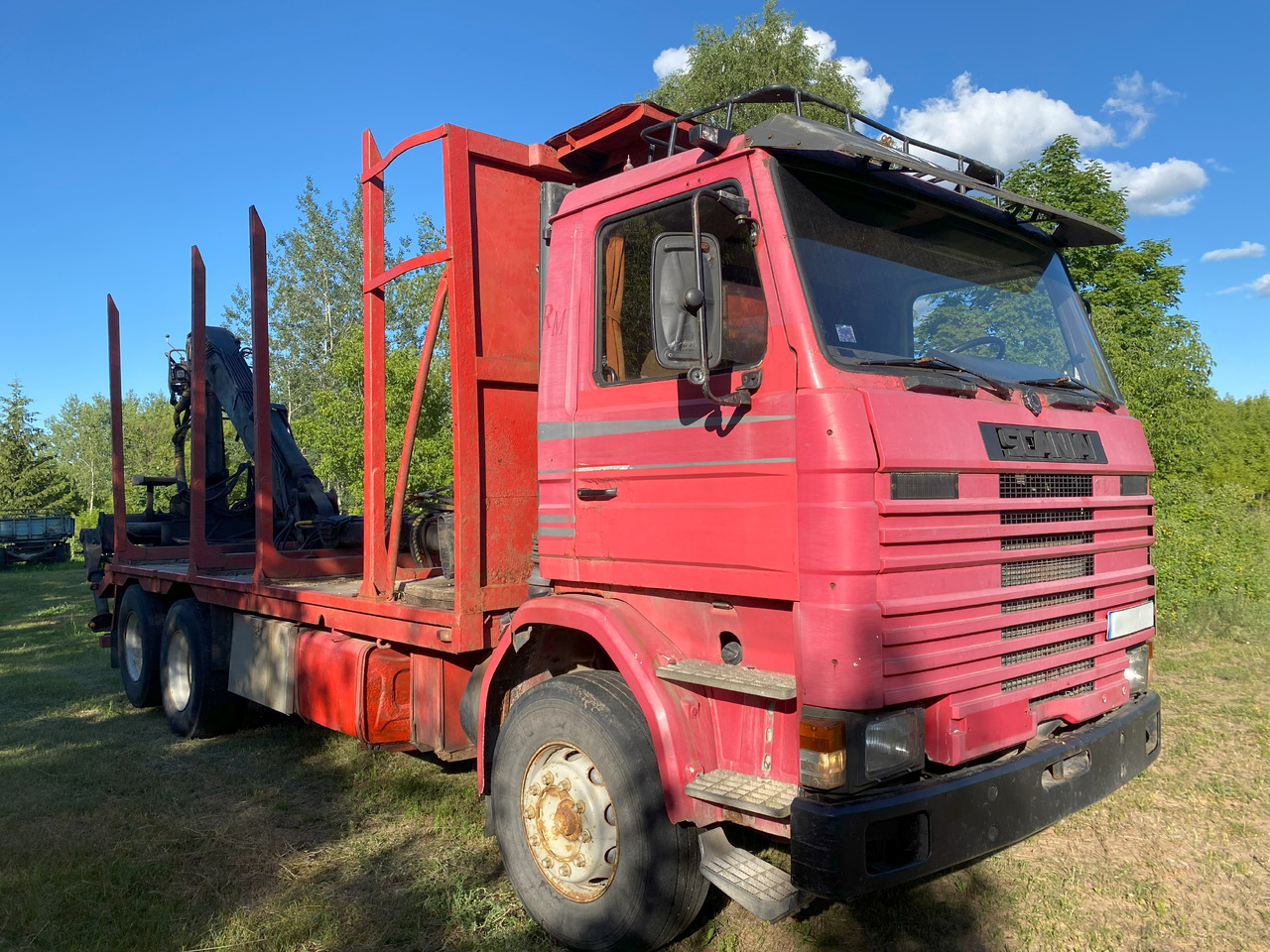 SCANIA 112.360 - Rönkszállító teherautó: 1 kép. SCANIA 112.360 - Rönkszállító teherautó: 1 kép.