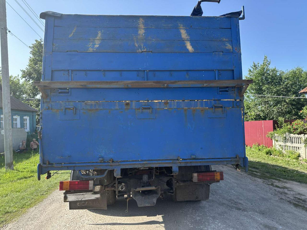 SCANIA 113M.360 - Platós teherautó: 4 kép. SCANIA 113M.360 - Platós teherautó: 4 kép.