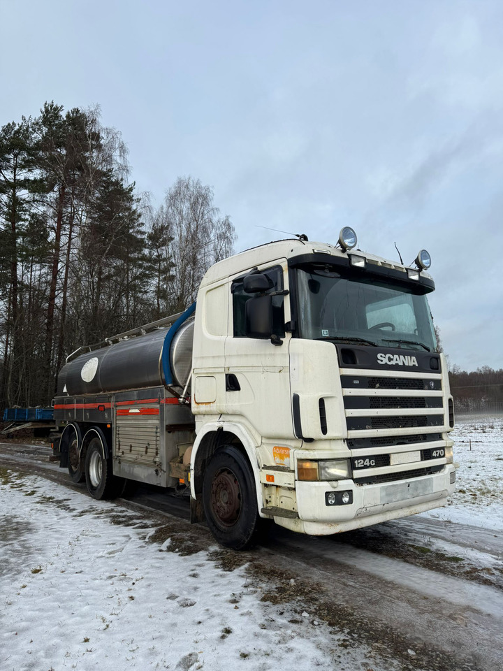 SCANIA G124.470 - Tartályos teherautó: 1 kép. SCANIA G124.470 - Tartályos teherautó: 1 kép.