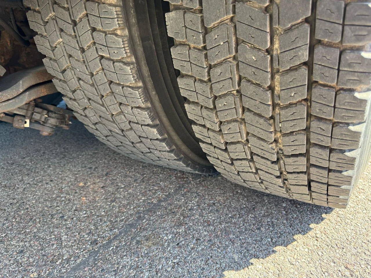 Hőszigetelt teherautó SCANIA G400: 34 kép.