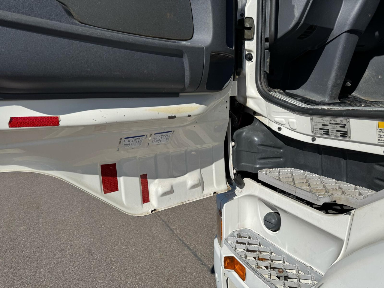 Hőszigetelt teherautó SCANIA G400: 22 kép.