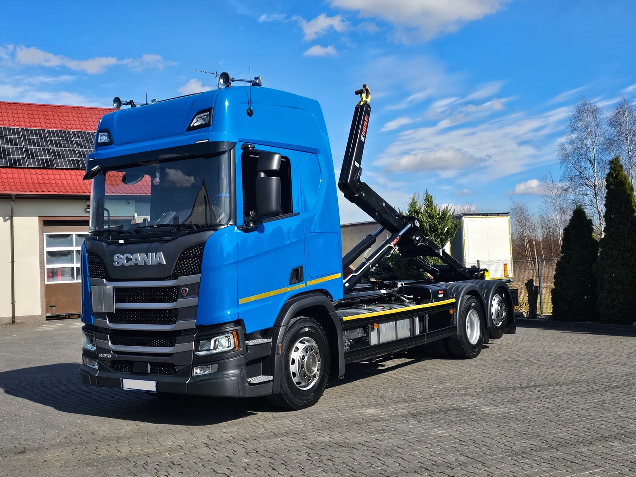 SCANIA R450 - Horgos rakodó teherautó: 1 kép. SCANIA R450 - Horgos rakodó teherautó: 1 kép.