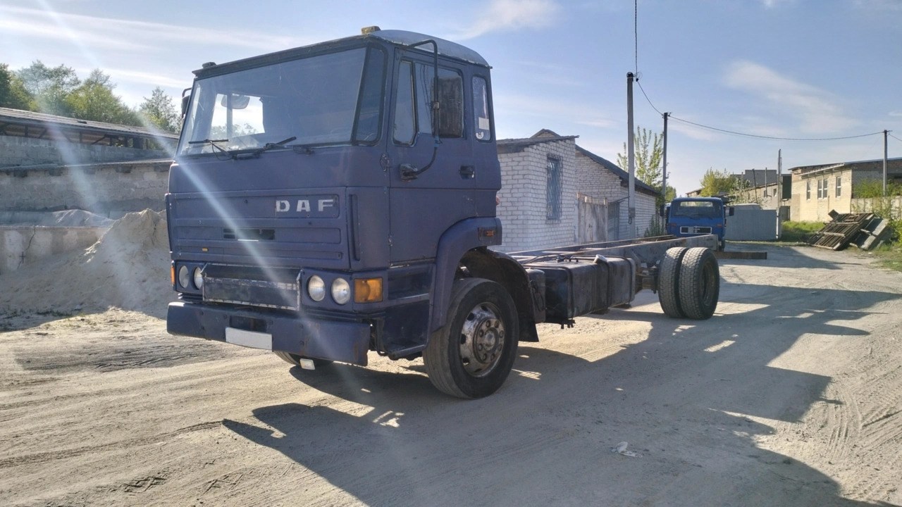 DAF FA1700 - Teherautó: 2 kép. DAF FA1700 - Teherautó: 2 kép.