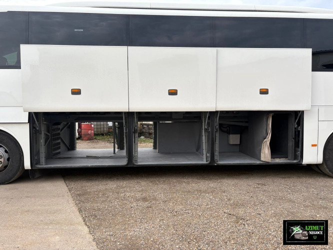 Mercedes - Távolsági busz: 4 kép. Mercedes - Távolsági busz: 4 kép.