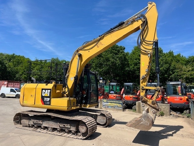 CAT 313 F LGC - Lánctalpas kotró: 3 kép. CAT 313 F LGC - Lánctalpas kotró: 3 kép.