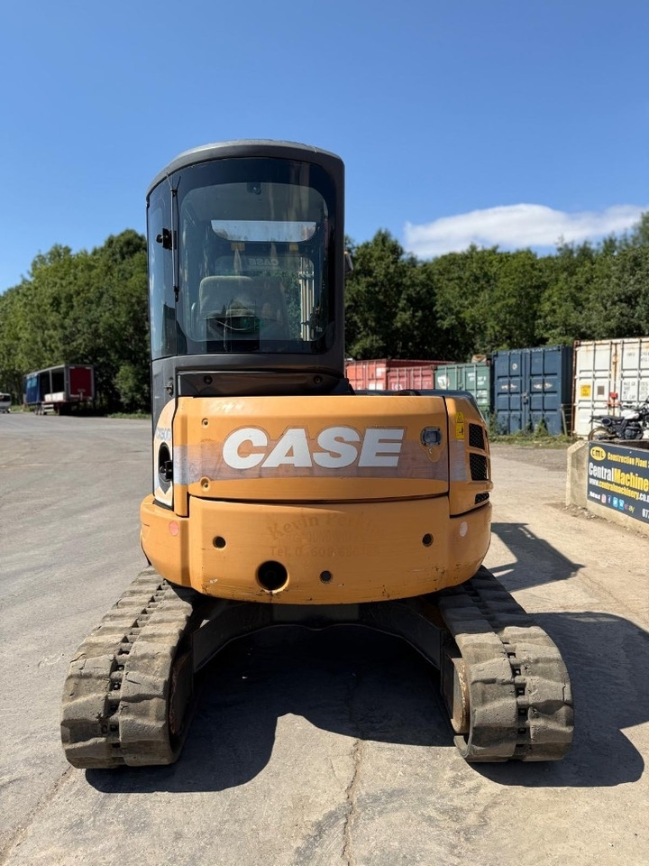 Case CX 50 B - Minikotró: 5 kép. Case CX 50 B - Minikotró: 5 kép.