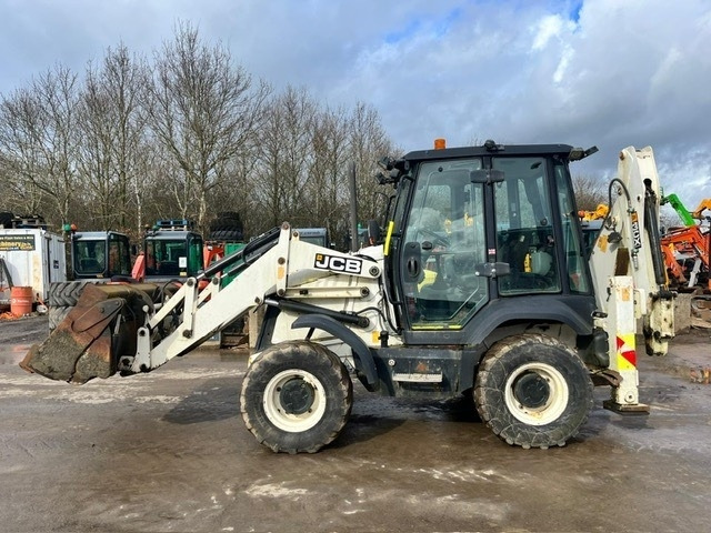 JCB 3CX Compact - Kotrórakodó: 5 kép. JCB 3CX Compact - Kotrórakodó: 5 kép.