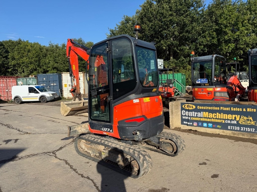 Kubota U 27-4 - Minikotró: 5 kép. Kubota U 27-4 - Minikotró: 5 kép.