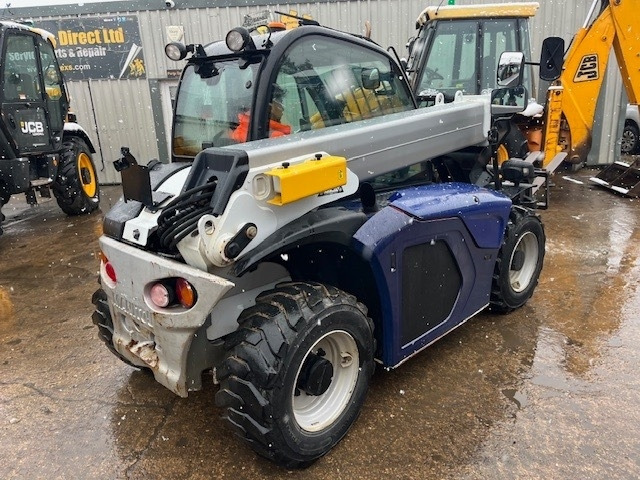 Manitou MT 420 H - Teleszkópos rakodó: 2 kép. Manitou MT 420 H - Teleszkópos rakodó: 2 kép.