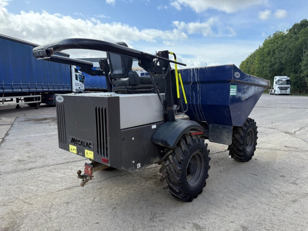 Mecalac TA 3 H - Minidömper: 3 kép. Mecalac TA 3 H - Minidömper: 3 kép.