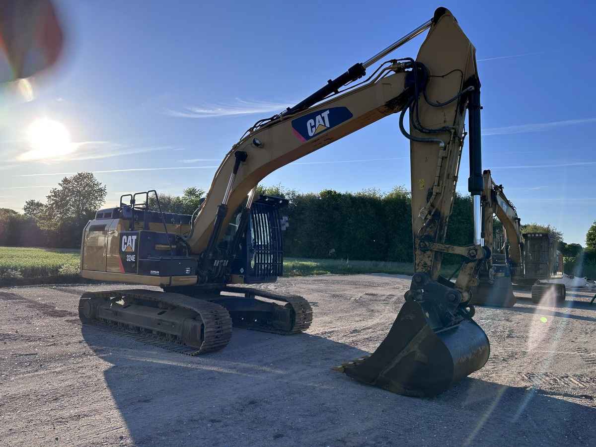 CATERPILLAR 324 E LN Deutsche Maschine! Top !!! - Lánctalpas kotró: 4 kép. CATERPILLAR 324 E LN Deutsche Maschine! Top !!! - Lánctalpas kotró: 4 kép.